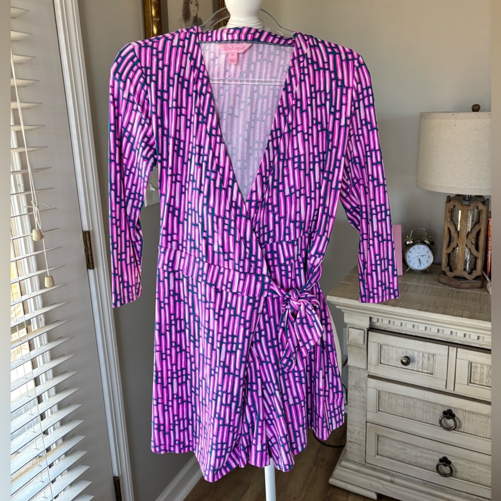 Lily Pulitzer pink and blue short romper size XS EUC